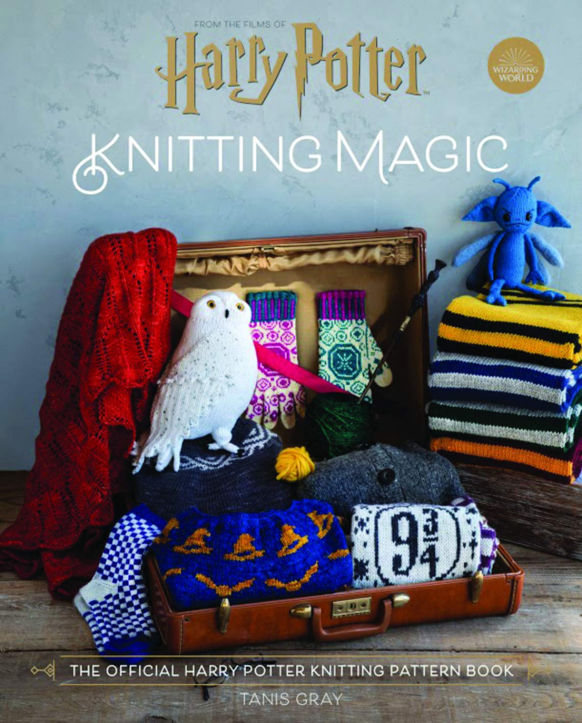 Harry Potter: Knitting Magic : The Official Harry Potter Knitting Pattern Book