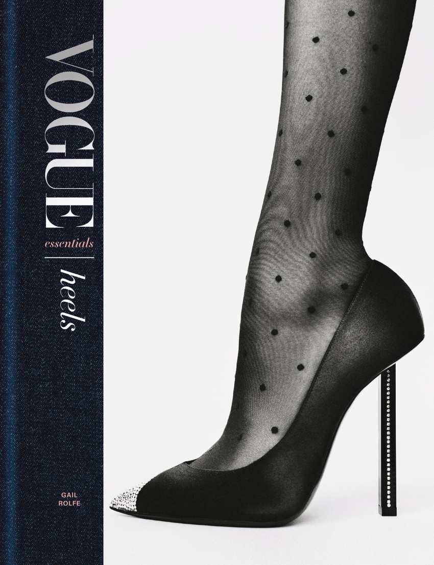VOGUE ESSENTIALS: HEELS