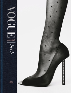 VOGUE ESSENTIALS: HEELS